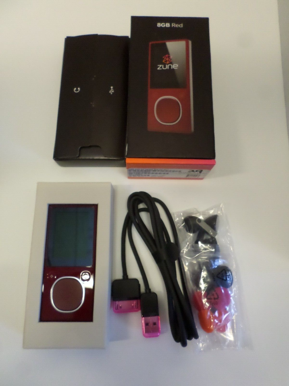 Lot of 5-Microsoft Zune Red 8GB Music Video MP3 Player, Need New Batteries