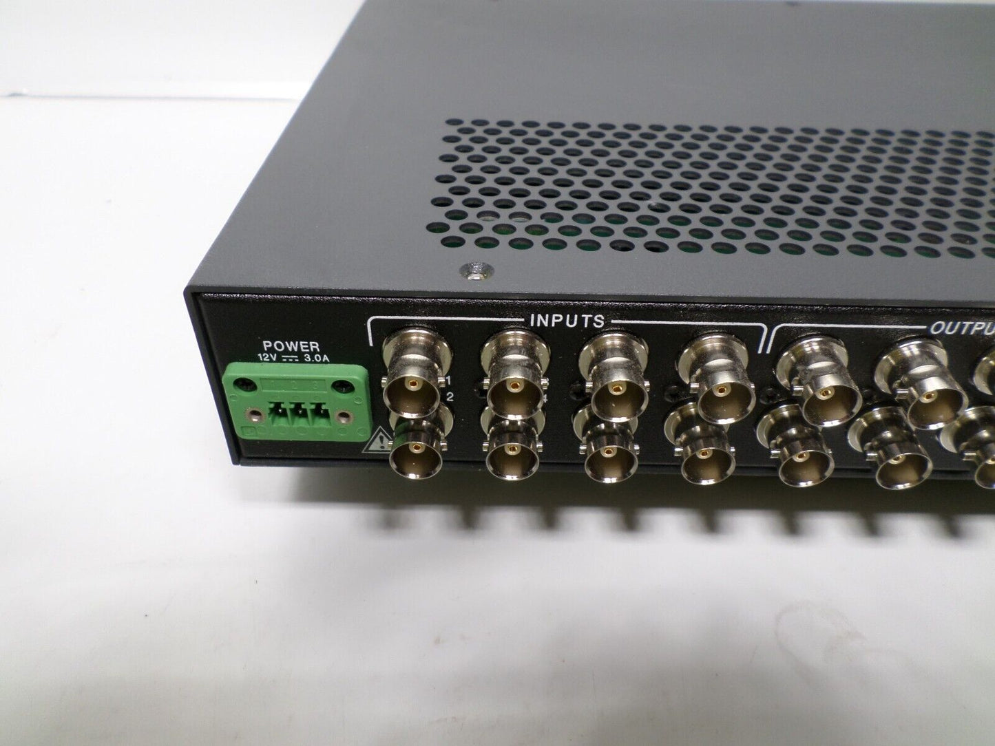 Extron MAV 88 SVA 8x8 S-Video and Stereo Audio Matrix Switcher m265