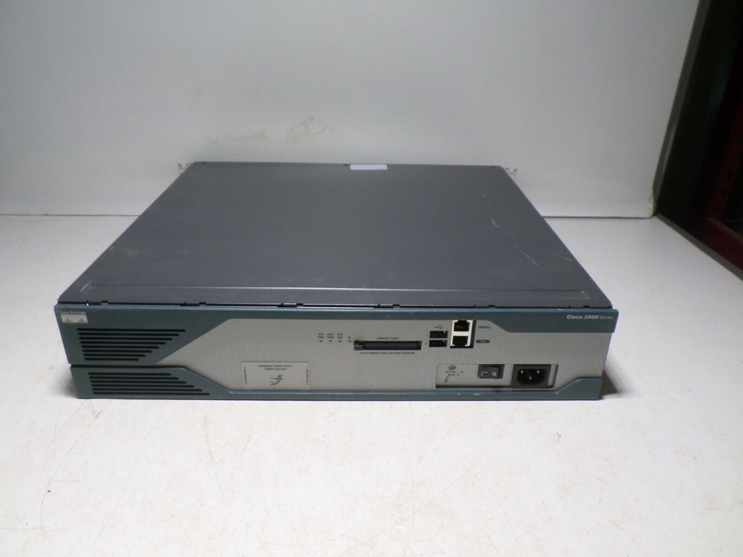 Cisco 2800 Series CISCO2851 TE-C31/K900-04-0400 Integrated Services Router