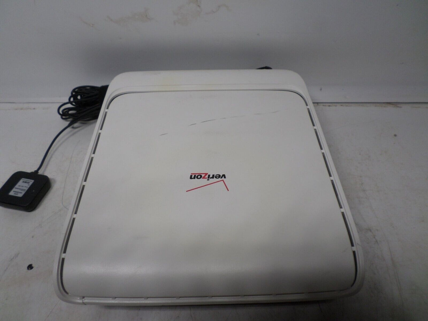 Samsung Verizon 4G LTE Network Extender Enterprise SLS-BU102