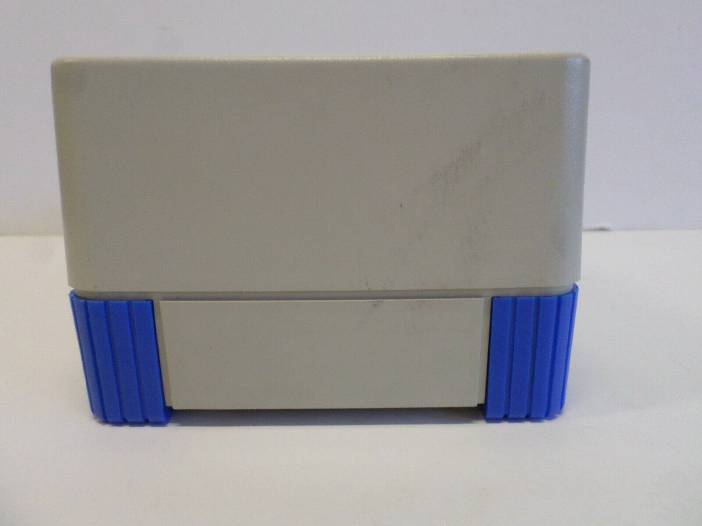 ETS16UF Lantronix 16 port Terminal server with AUI stand alone