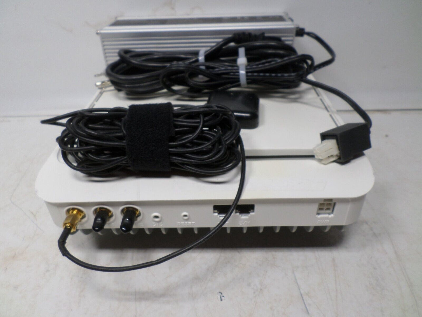 Samsung Verizon 4G LTE Network Extender Enterprise SLS-BU102