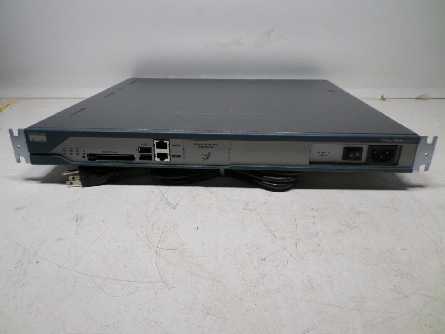 CISCO 2800 Series2811 Integrated Services Router W/FE WITH EARs