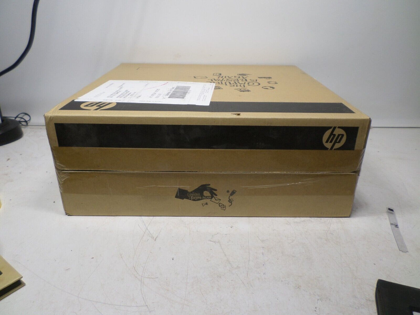 New HP L1710 17-inch LCD Monitor