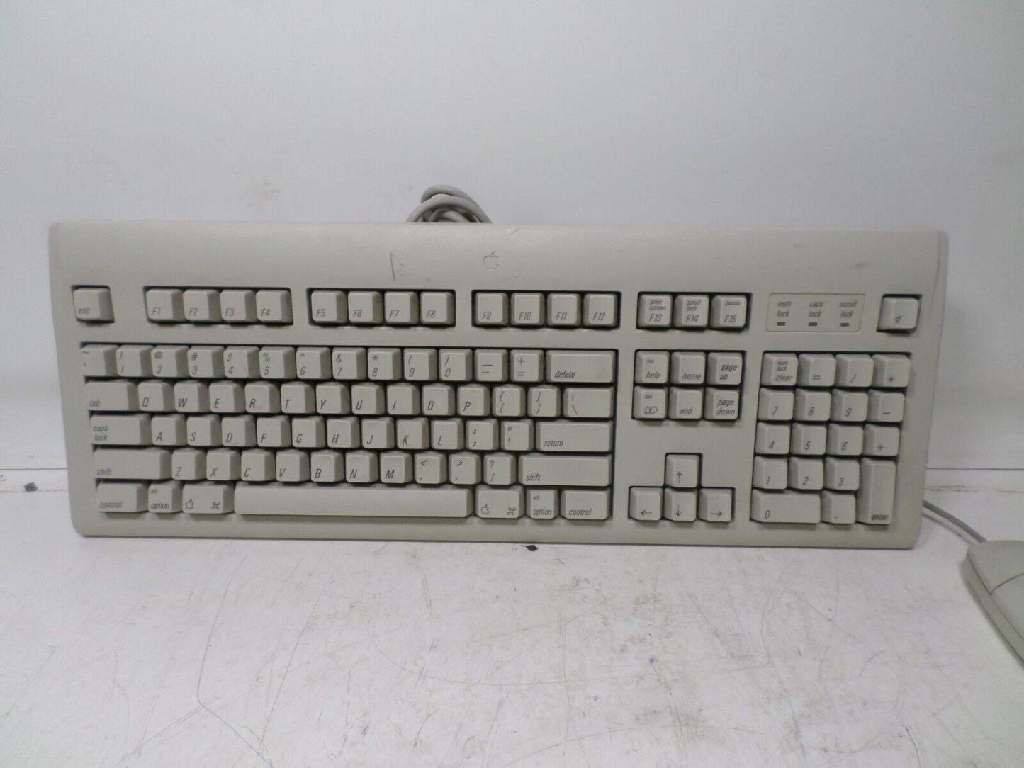 Vintage APPLE Design Macintosh Keyboard M2980  & Wired Bus Mouse M2706