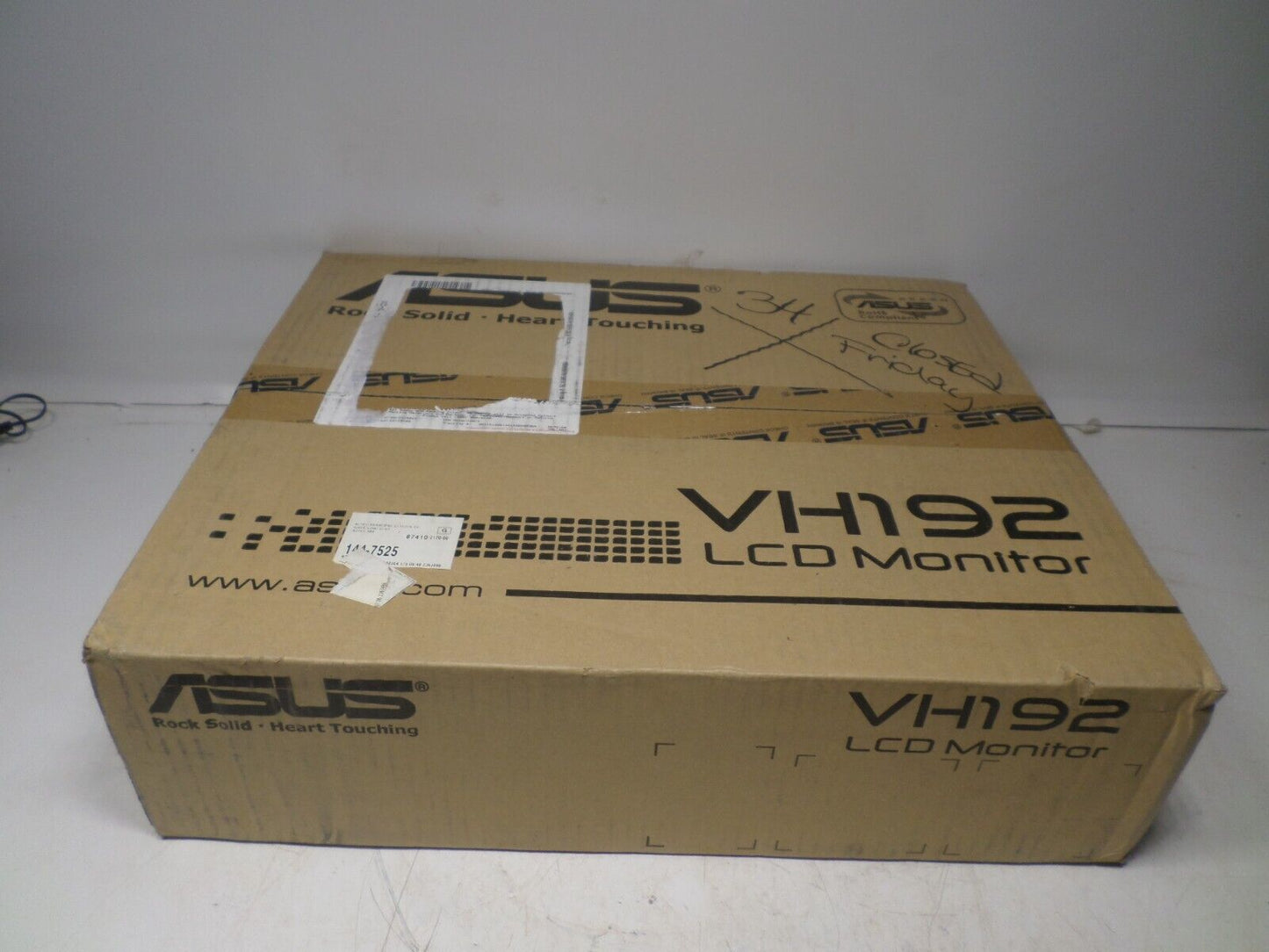 ASUS VH192 19-Inch Widescreen LED Monitor
