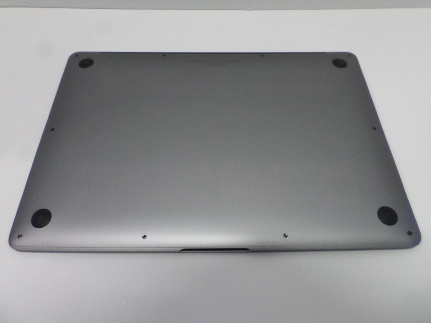 Apple MacBook Air 13.3" A1932 - SSD, Intel Core i5 8th Gen., 1.60 GHz, 8GB