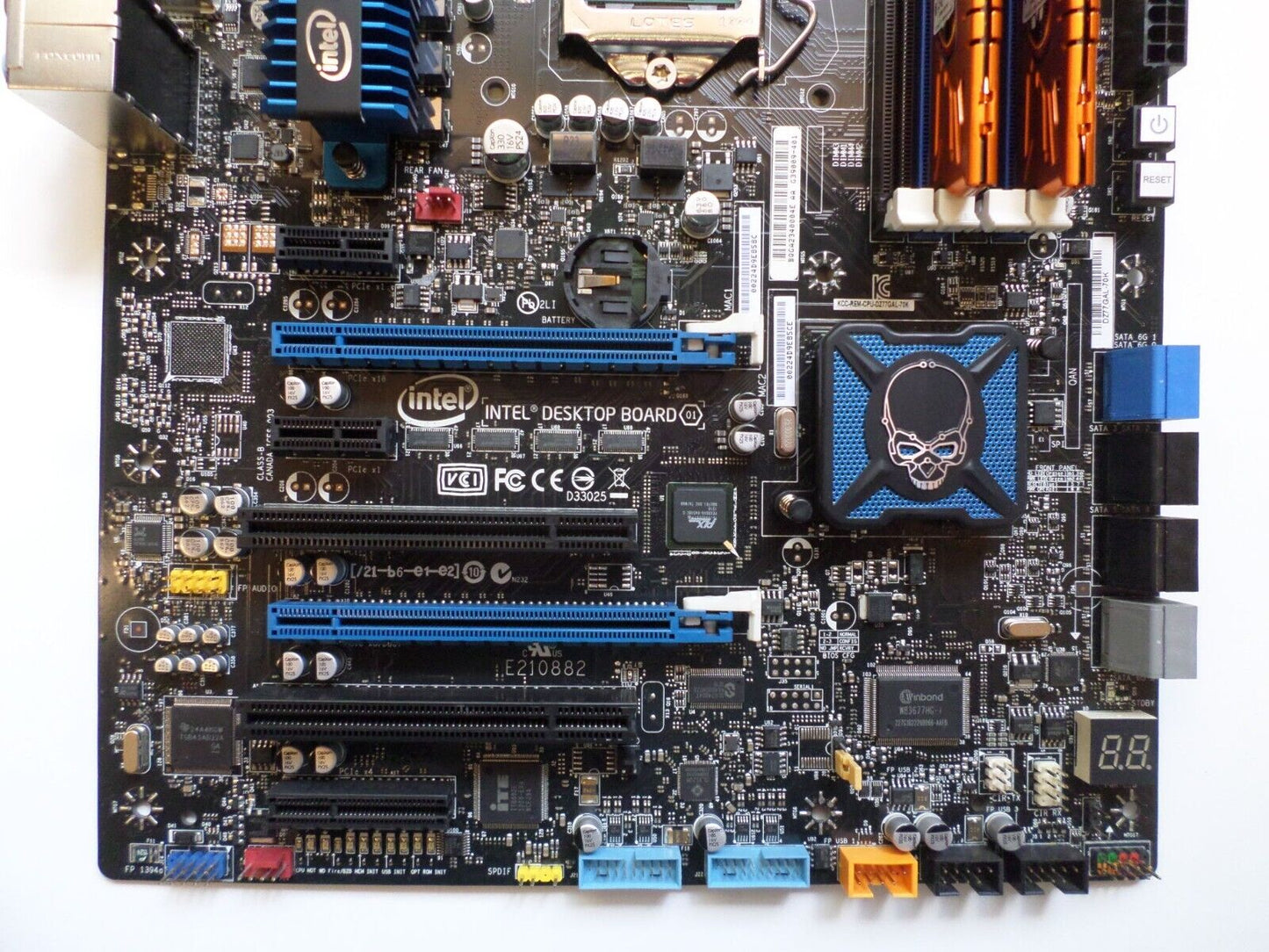 INTEL EXTREME DZ77GA-70K Intel ATX MOTHERBOARD With 8GB Ram/i3 CPU, I/O Plate