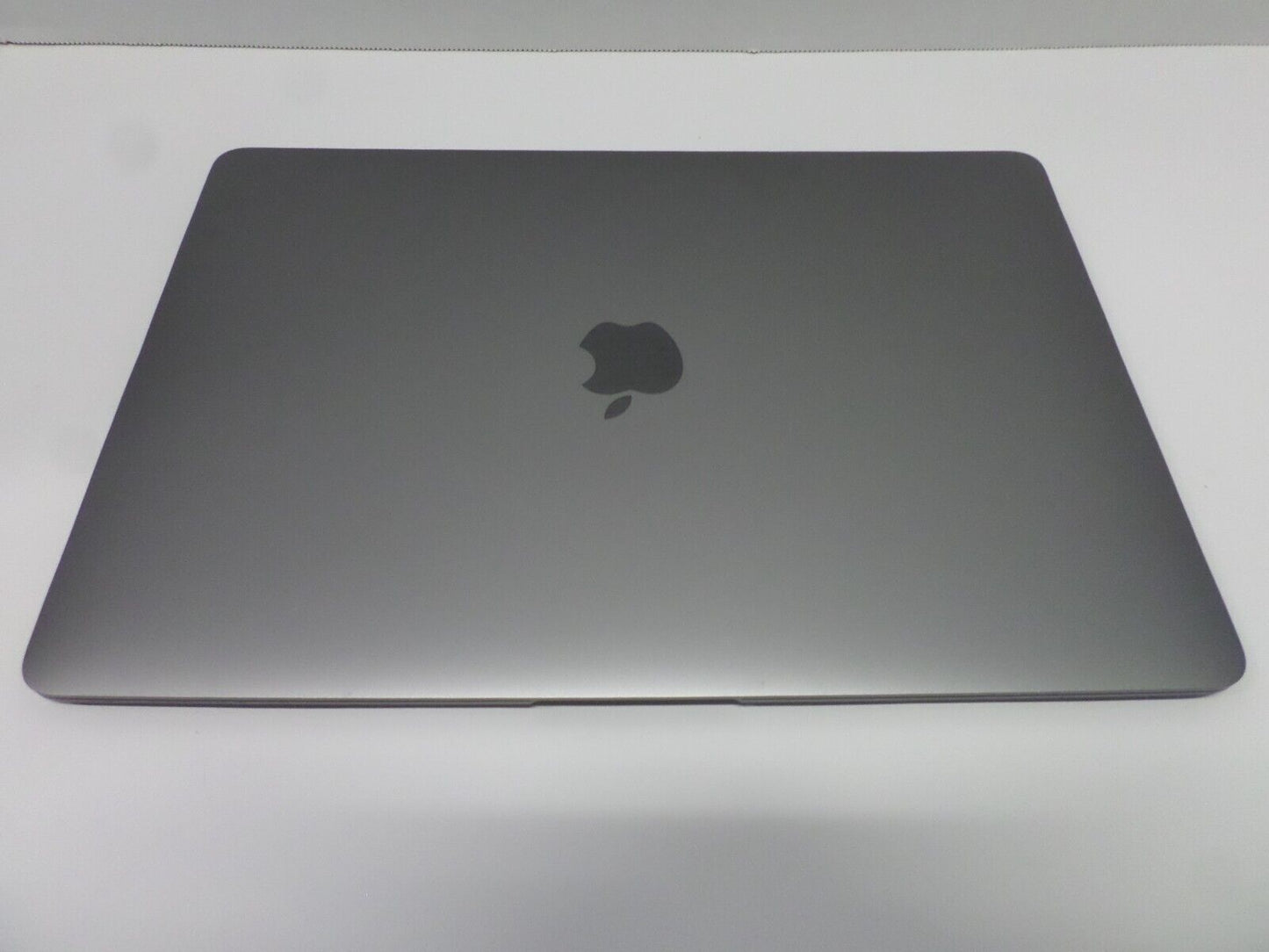 Apple MacBook Air 13.3" A1932 - SSD, Intel Core i5 8th Gen., 1.60 GHz, 8GB