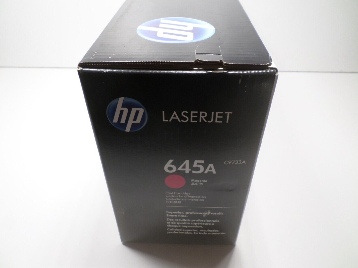 HP 645A Magenta Toner Cartridge C9733A For LASERJET 5500 5550 (New)