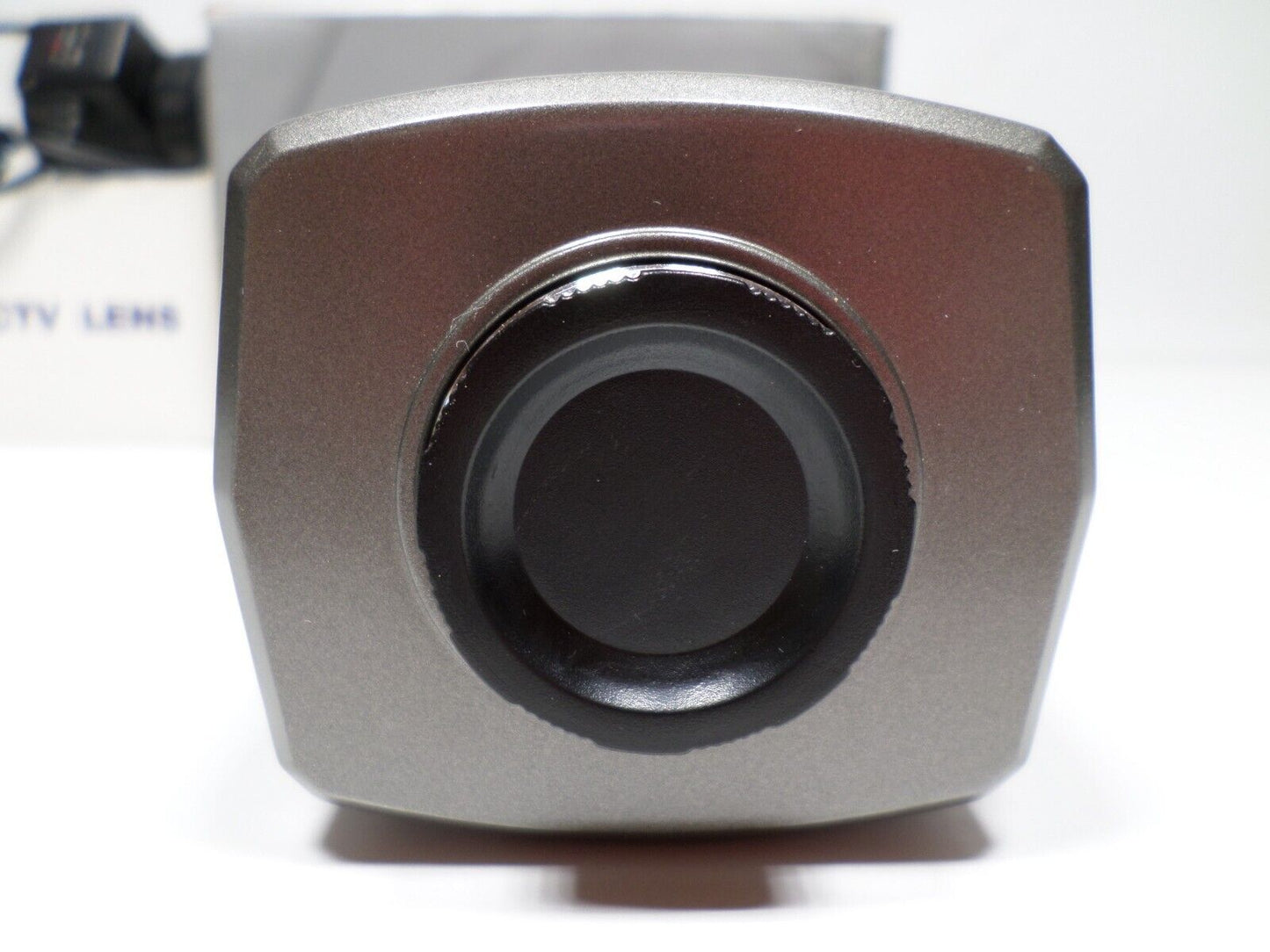 Cinturon CCD Auto-Iris Box Color Security Camera with CCTV Lens 1/3"