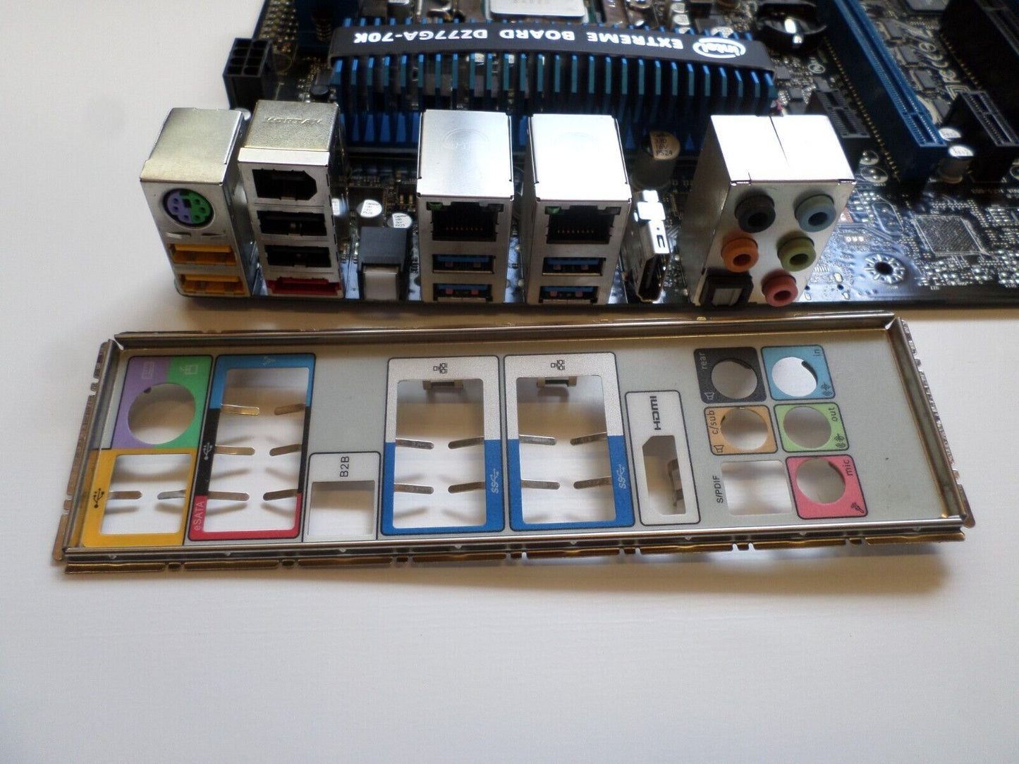INTEL EXTREME DZ77GA-70K Intel ATX MOTHERBOARD With 8GB Ram/i3 CPU, I/O Plate