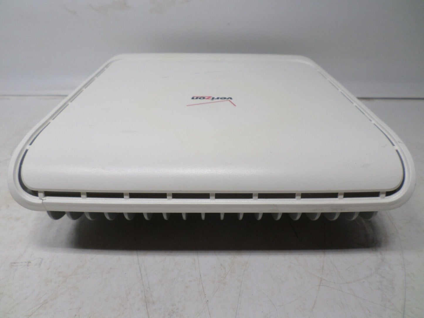 Samsung Verizon 4G LTE Network Extender Enterprise SLS-BU102