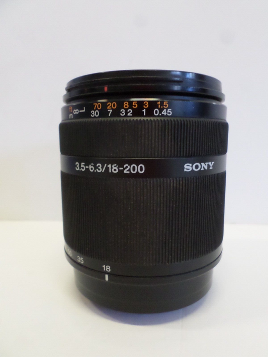 Sony 18-200mm F/3.5-6.3 DT Alpha Mount Autofocus Lens for Sony Minolta A Mount