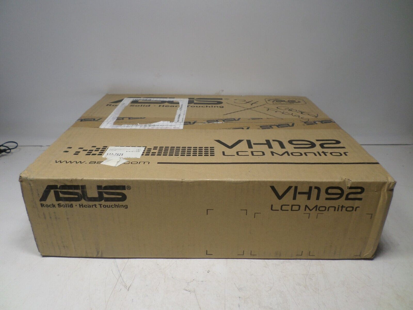 ASUS VH192 19-Inch Widescreen LED Monitor