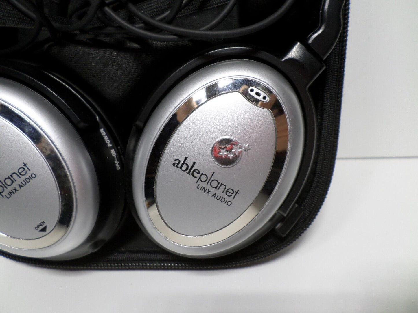 AblePlanet Linx Audio Active Noise Cancelling Travel Headphones Silver with Case