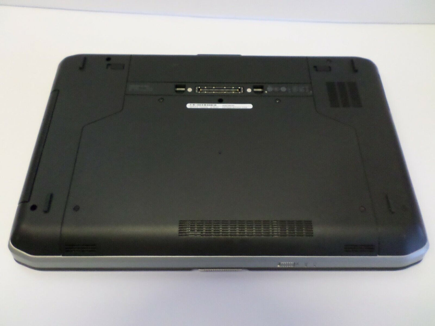 Dell Latitude E5520 Laptop Notebook i5-2520M 2.5GHz 8GB No HDD/Caddy