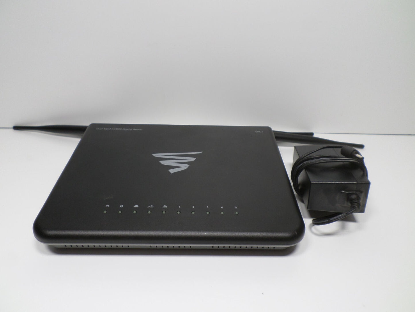 USED Luxul Epic 3 Dual Band Wireless Gigabit Router (XWR-3150)