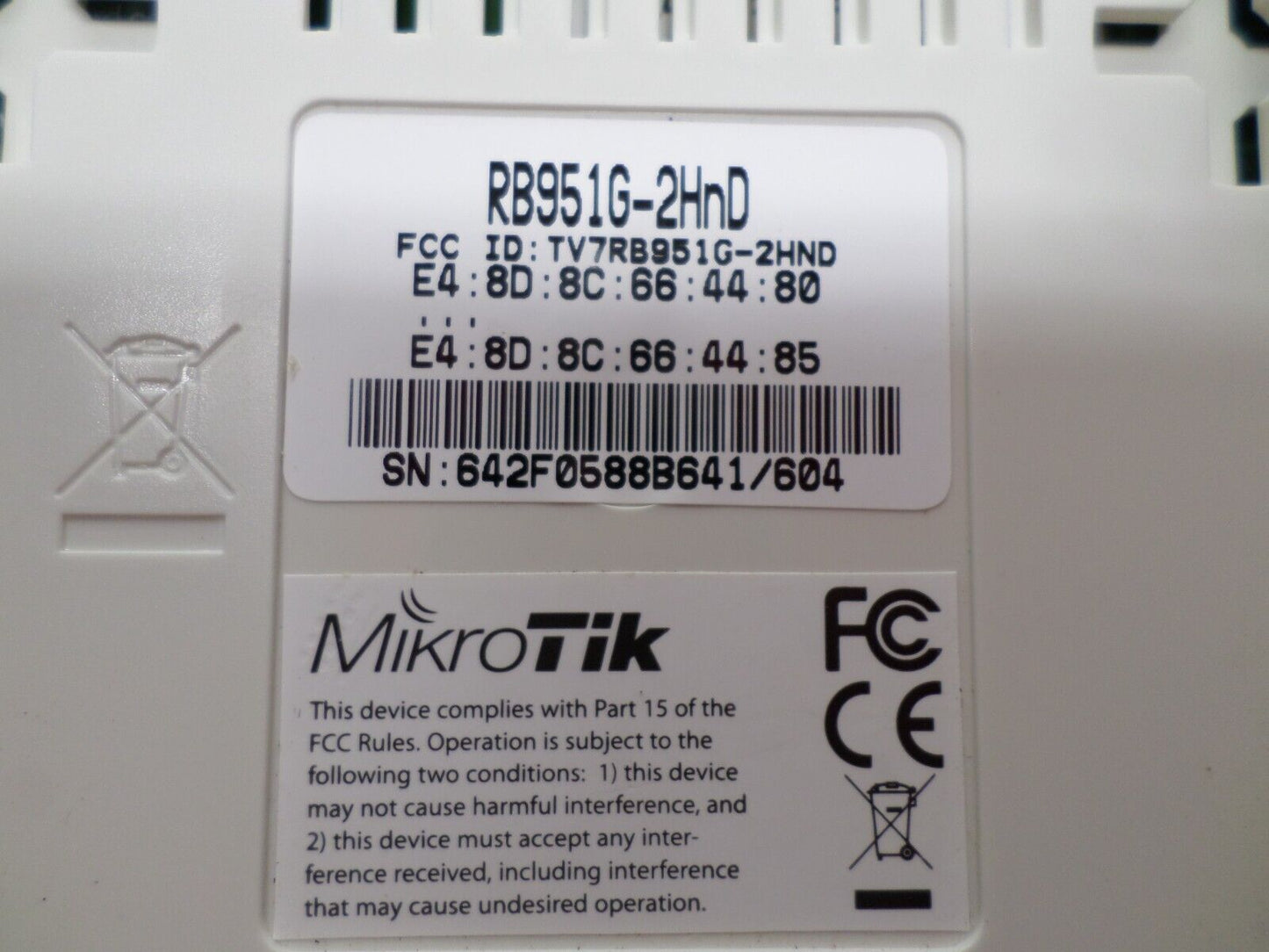 Mikrotik RouterBoard RB951G-2HnD Wireless AP Router 5-Port GbitLAN w/ Adapter