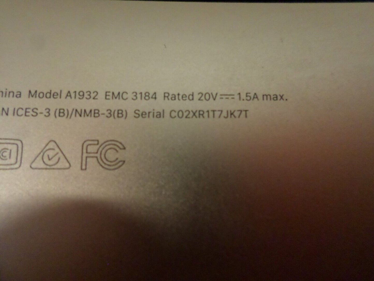 Apple Macbook Air 2019 A1932 13" 1.6GHz Core i5 (8210Y) 8GB RAM 500GB SSD Mojave