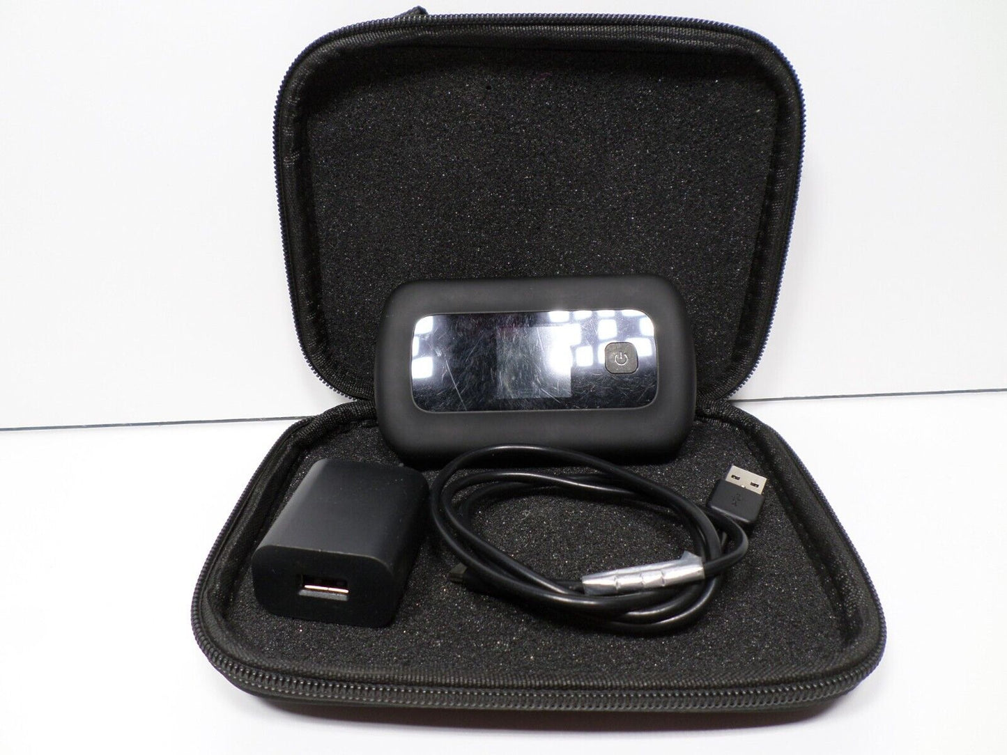 Kajeet SmartSpot V400/055 Mobile Hotspot RC400L-FILTERED Wi-Fi Hotspot