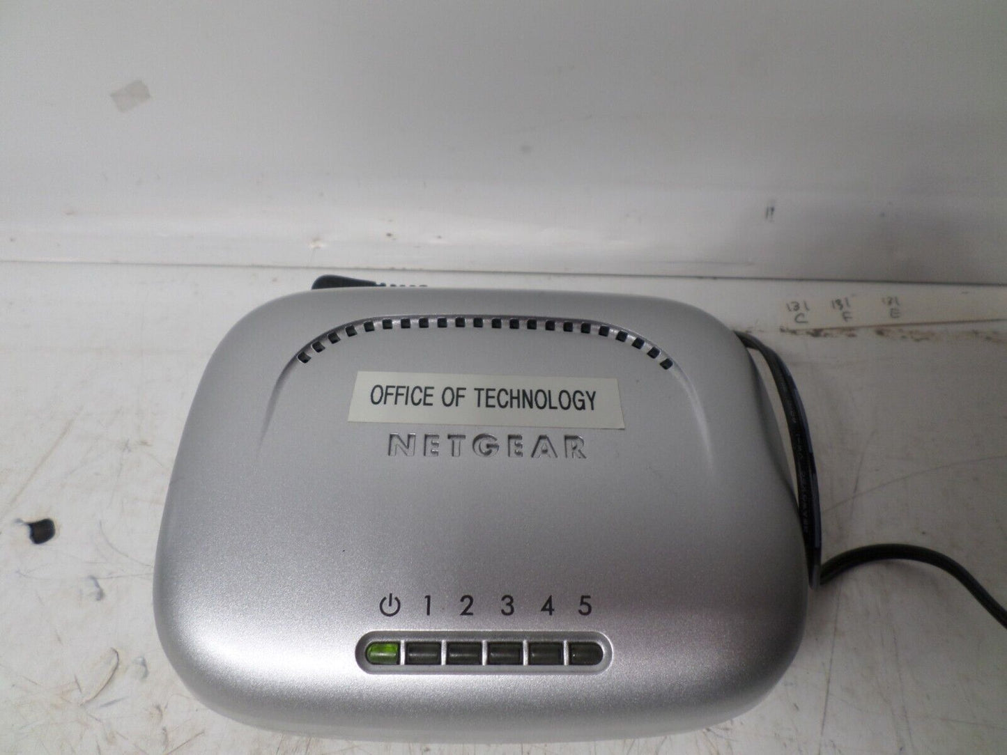 Netgear FS605 v2
