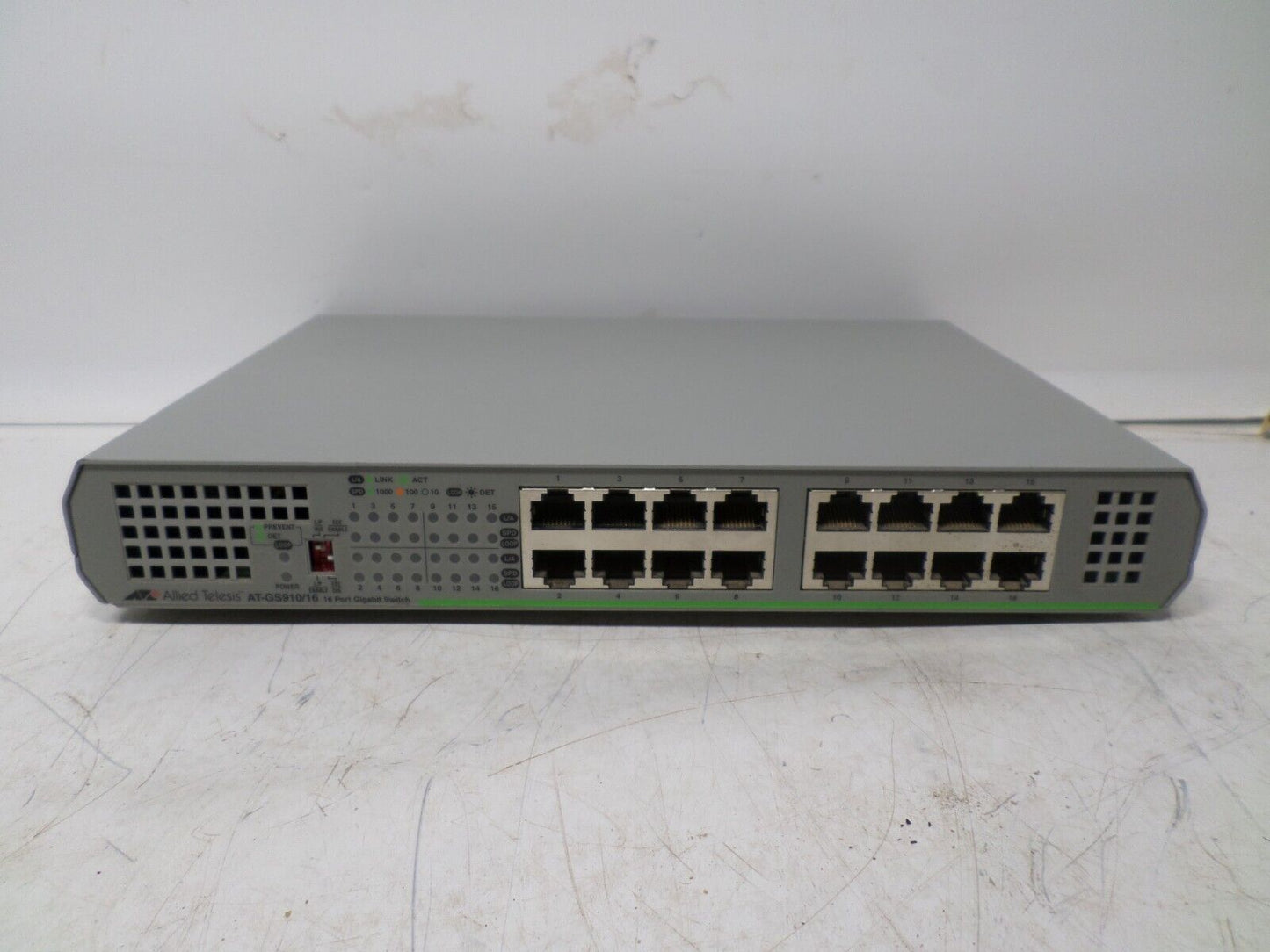Allied Telesis AT-GS910/16 Gigabit Unmanaged Network Switch with Power Cord