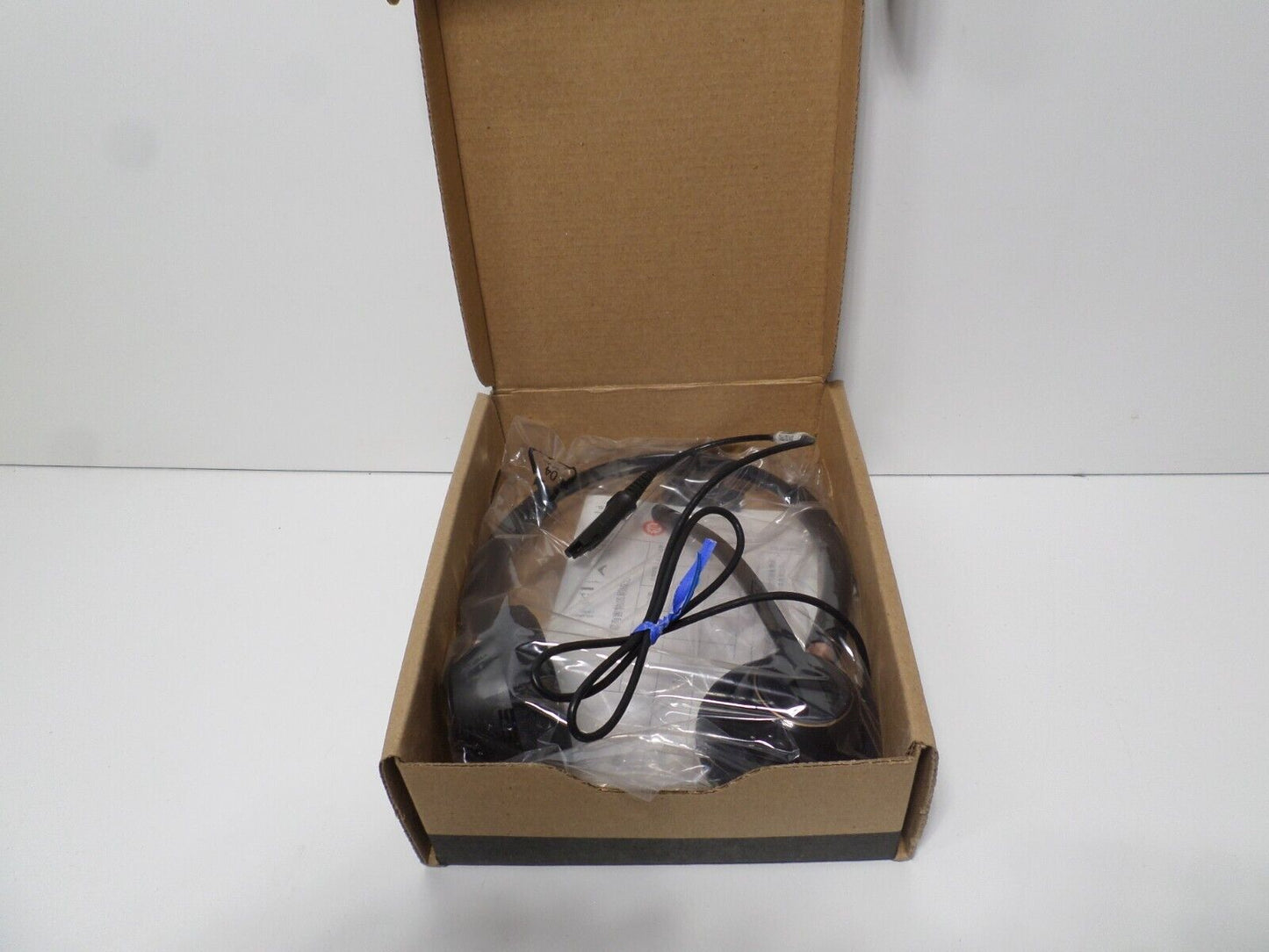 Plantronics EncorePro HW 520 Black Headband Headsets New Open Box