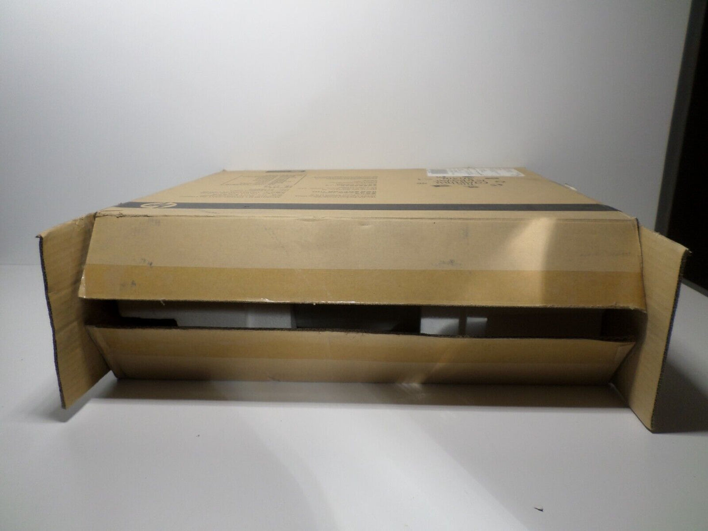 Genuine New Open Box HP Color Monitor Model HSTND-2351-F 19" Color Monitor L1908