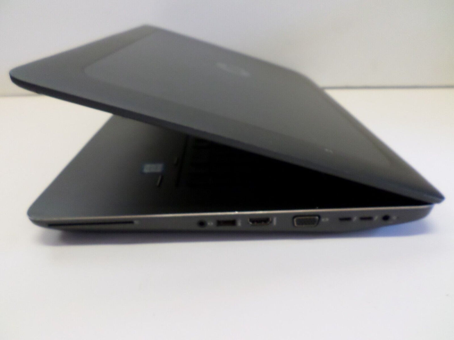 HP ZBook 15 G3 i7-6820HQ 2.7GHz 16GB 256G SSD Win10 Backlit Gaming Laptop