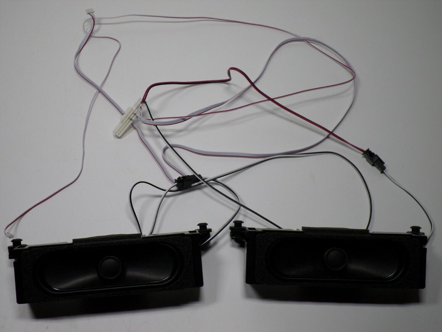 ViewSonic CDE7520 75 Inch 4K Ultra HD Wireless Presentation Display Speakers