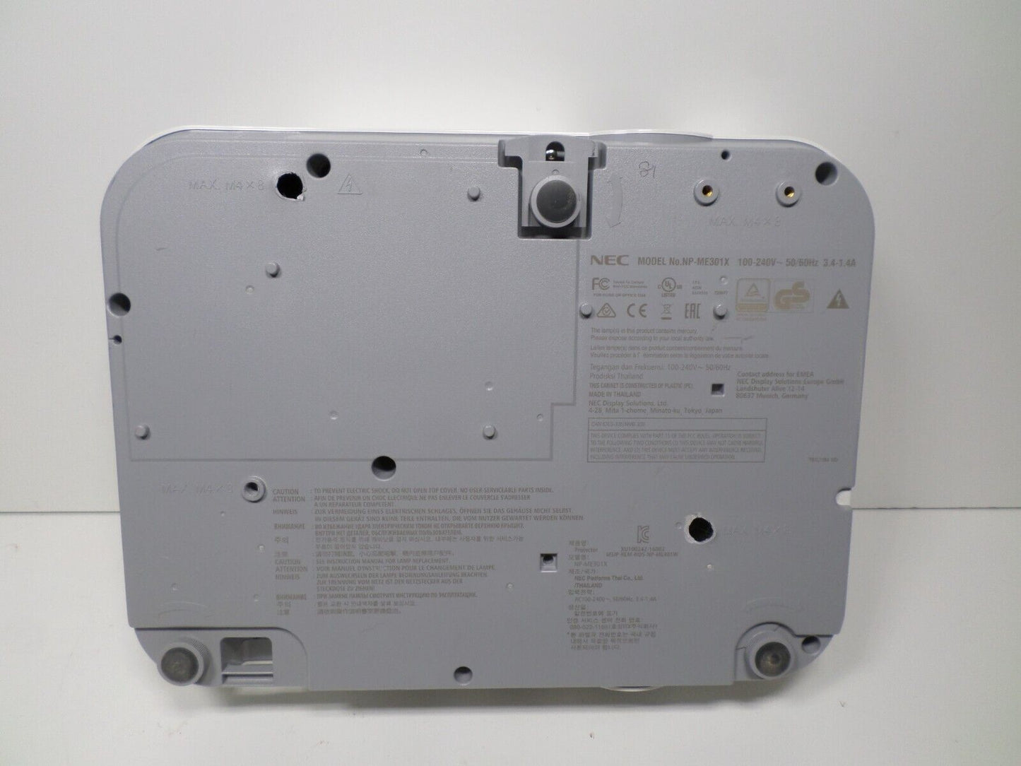 NEC ME331X 3300 Lumens 3LCD with HDMI 81 Lamp Hours