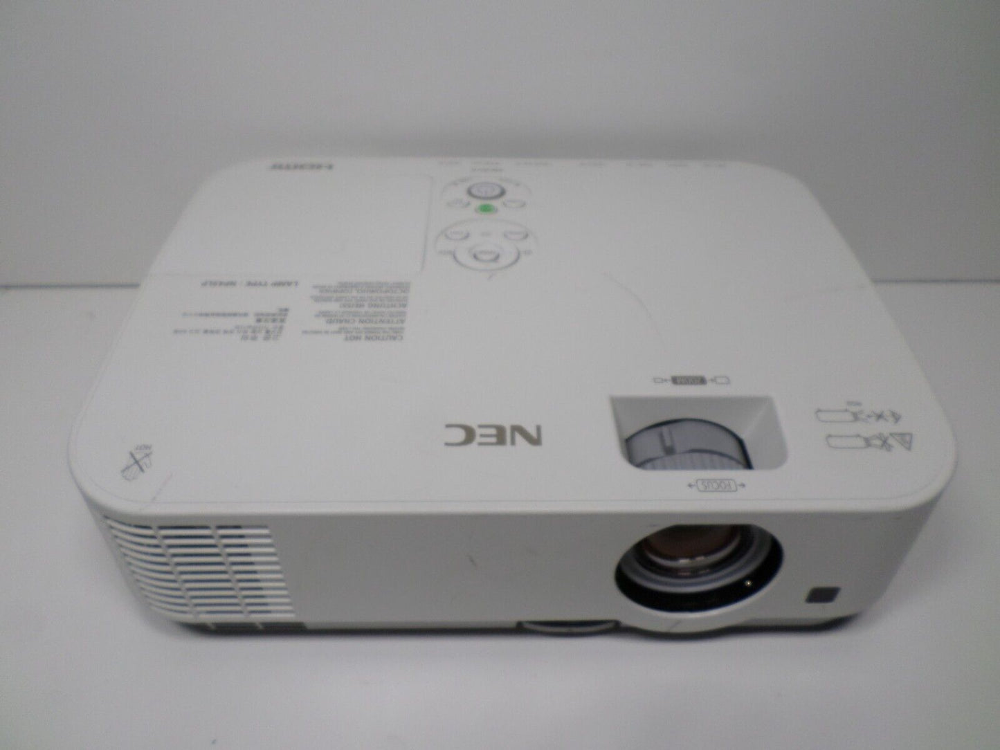 NEC ME331X 3300 Lumens 3LCD with HDMI 81 Lamp Hours