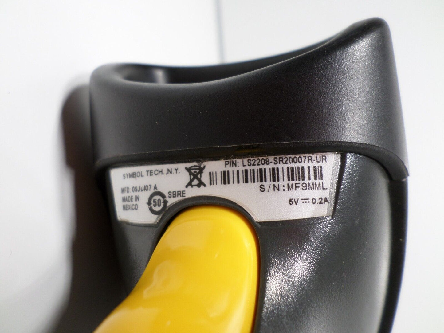 Motorola Symbol LS2208 USB Handheld Barcode Scanner w/ Cable LS2208-SR20007R-UR