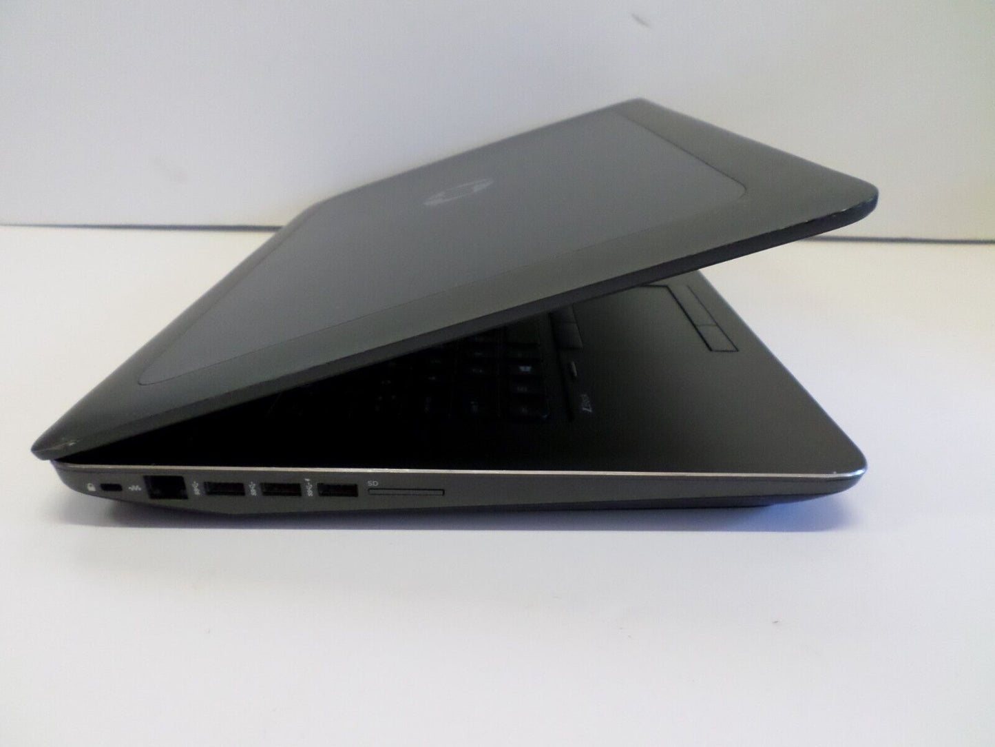 HP ZBook 15 G3 i7-6820HQ 2.7GHz 16GB 256G SSD Win10 Backlit Gaming Laptop