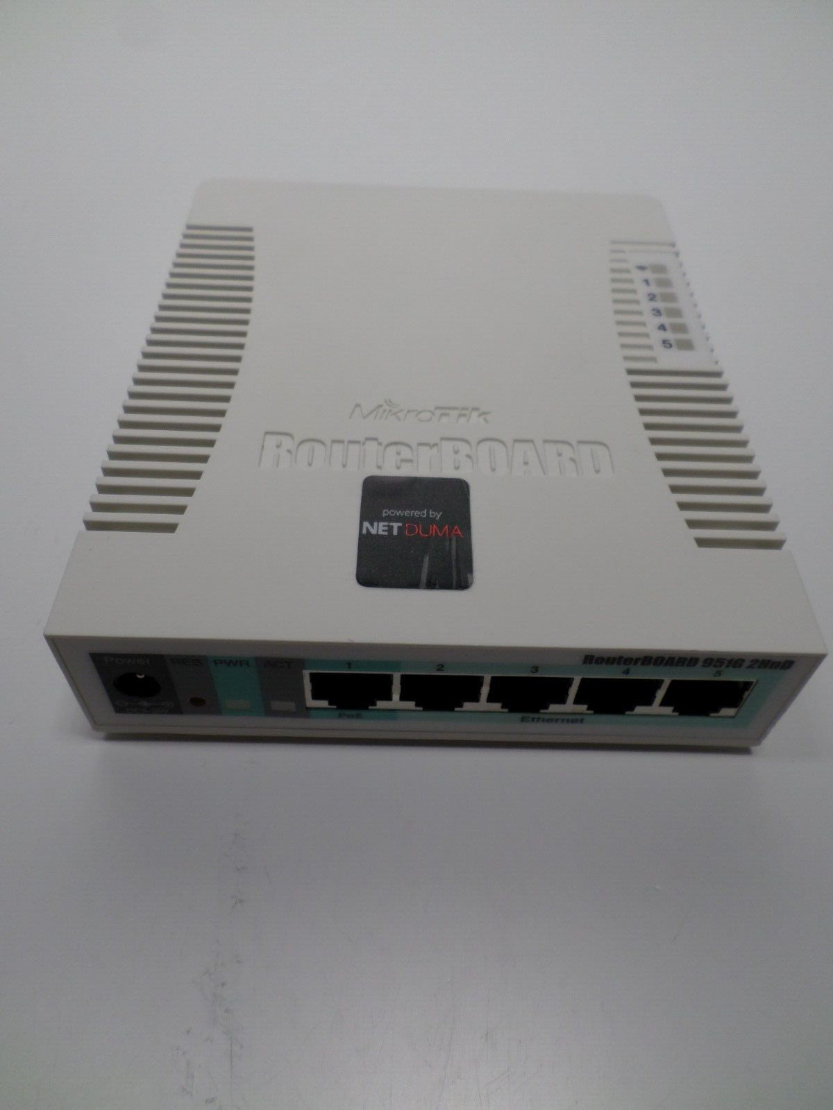 Mikrotik RouterBoard RB951G-2HnD Wireless AP Router 5-Port GbitLAN w/ Adapter