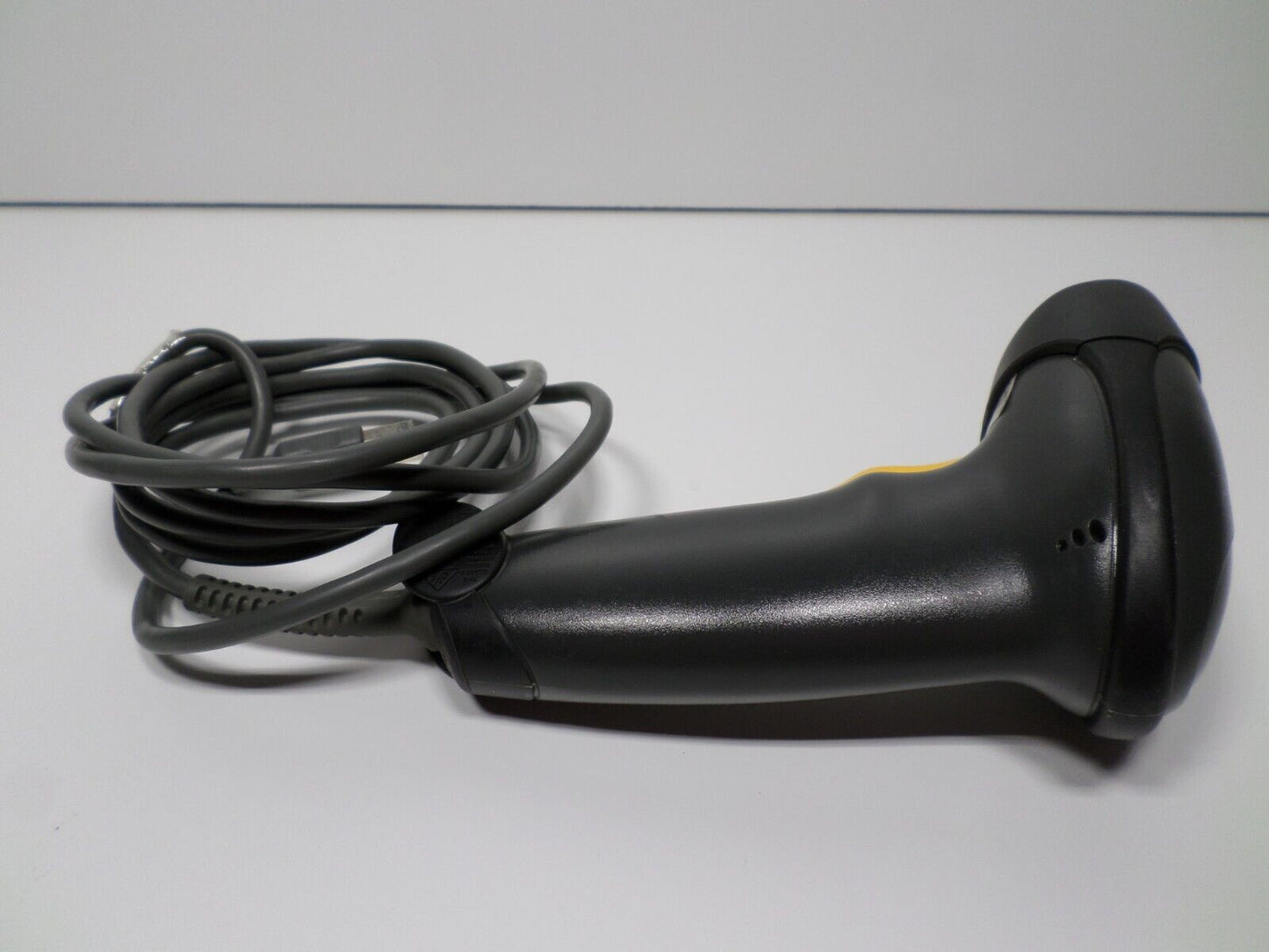 Motorola Symbol LS2208 USB Handheld Barcode Scanner w/ Cable LS2208-SR20007R-UR