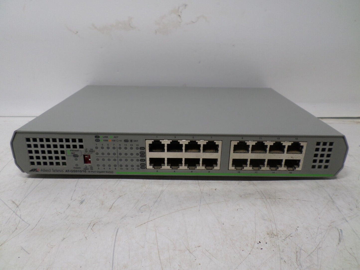 Allied Telesis AT-GS910/16 Gigabit Unmanaged Network Switch with Power Cord