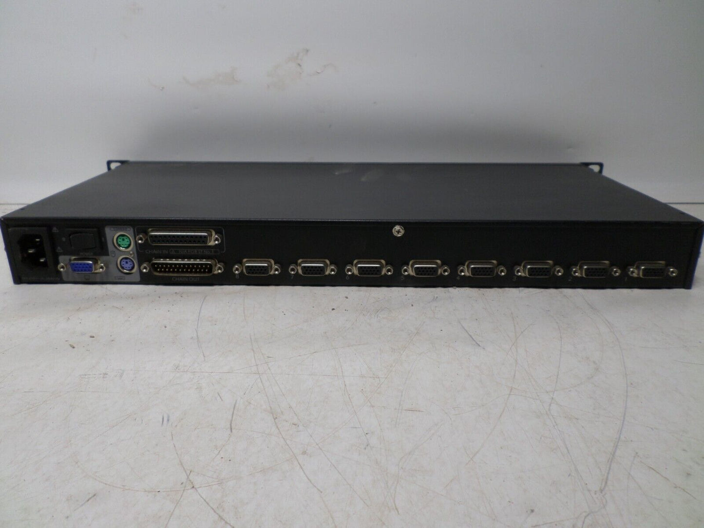 APC AP5201 8-Port High-Density KVM Switch Multi Platform W/EARS