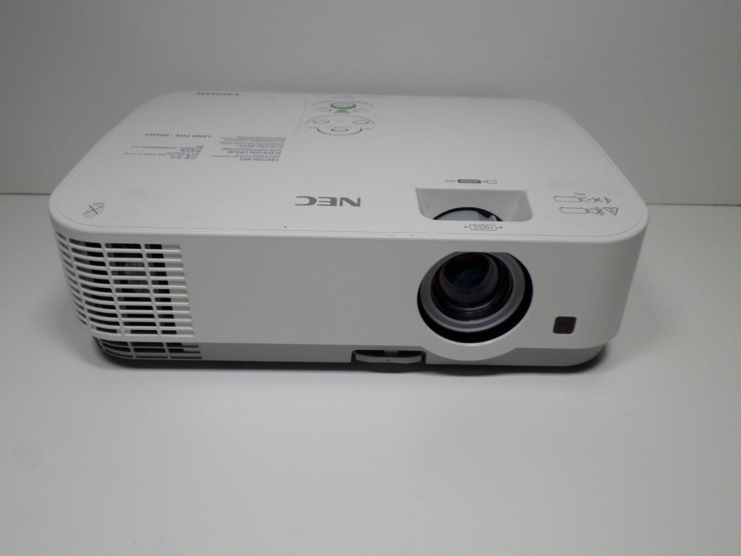 NEC ME331X 3300 Lumens 3LCD with HDMI (ZERO) Lamp Hours!!!!