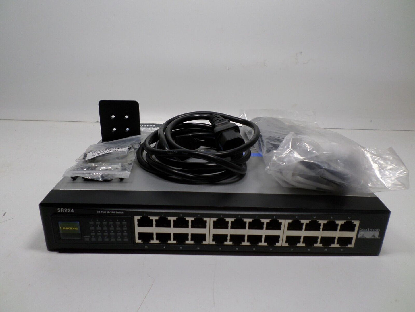 CISCO LINKSYS SR224G 24-PORT 10/100 2-PORT GIGABIT ETERNET SWITCH