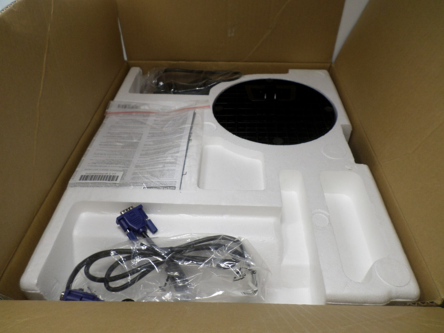 18.5in ASUS VH192D Widescreen LED Backlit Monitor