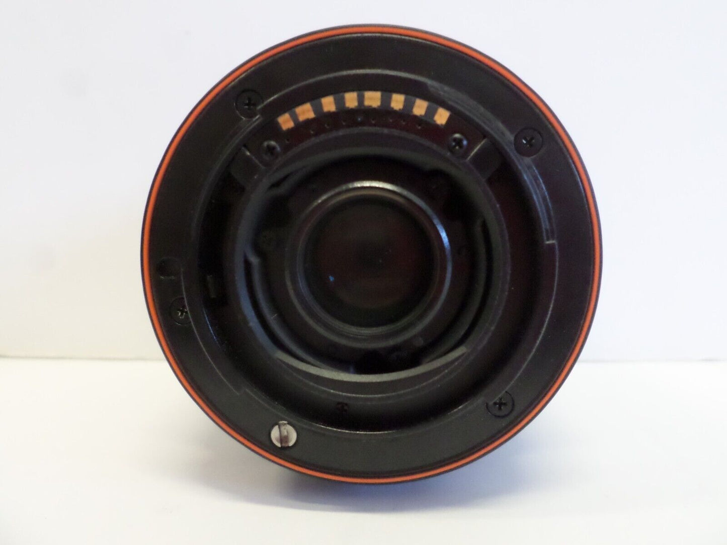 Sony 18-200mm F/3.5-6.3 DT Alpha Mount Autofocus Lens for Sony Minolta A Mount