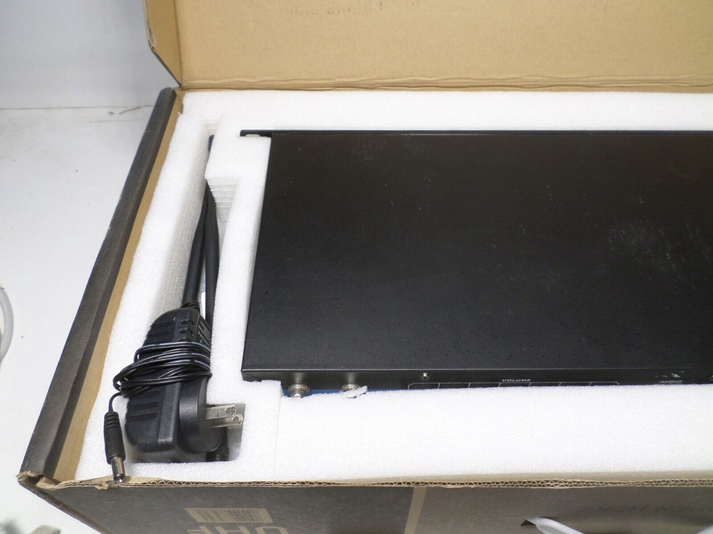 PYLE Pro 8-Channel, 8-Unit Microphone & Receiver System - PDWM8374