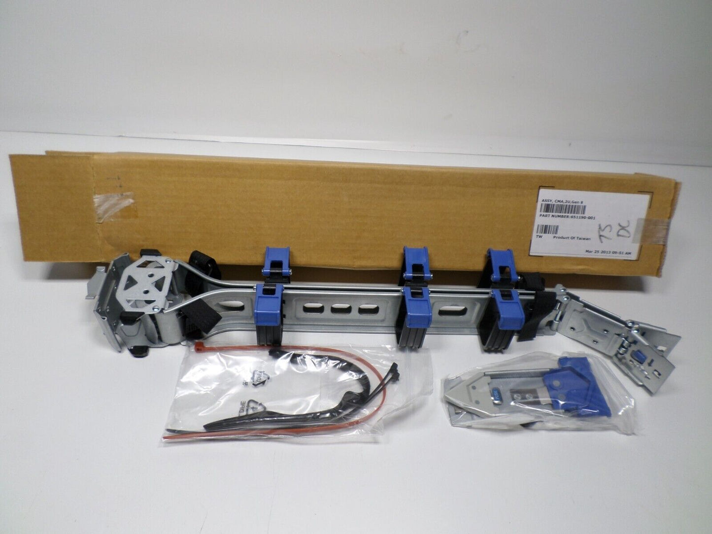 New HP 651190-001 2U Cable Management Arm For Proliant DL380 G8