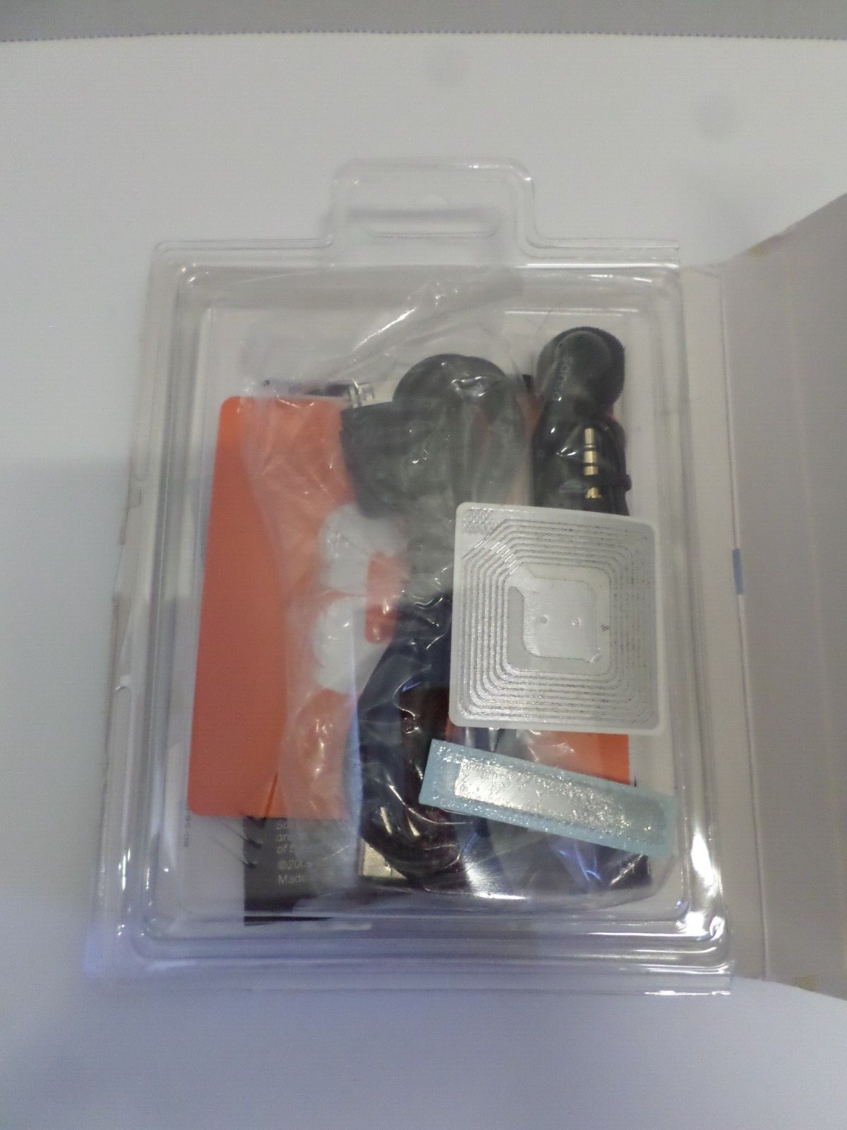 SanDisk Sansa Fuze (4GB) Digital Media MP3 Player Black