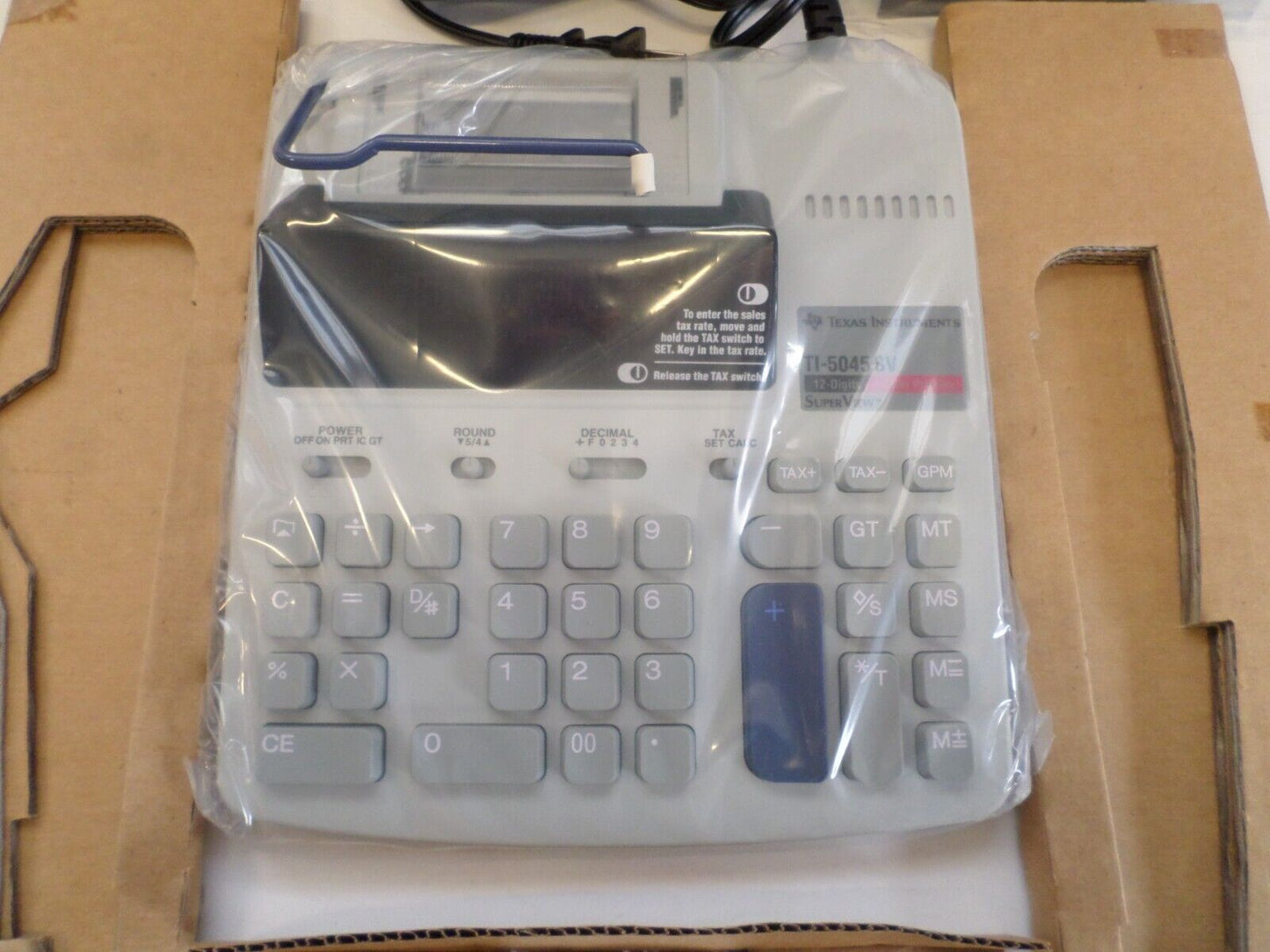 TEXAS INSTRUMENTS TI-5045 SV Super View ELECTRONIC DESK CALCULATOR 2 COLOR