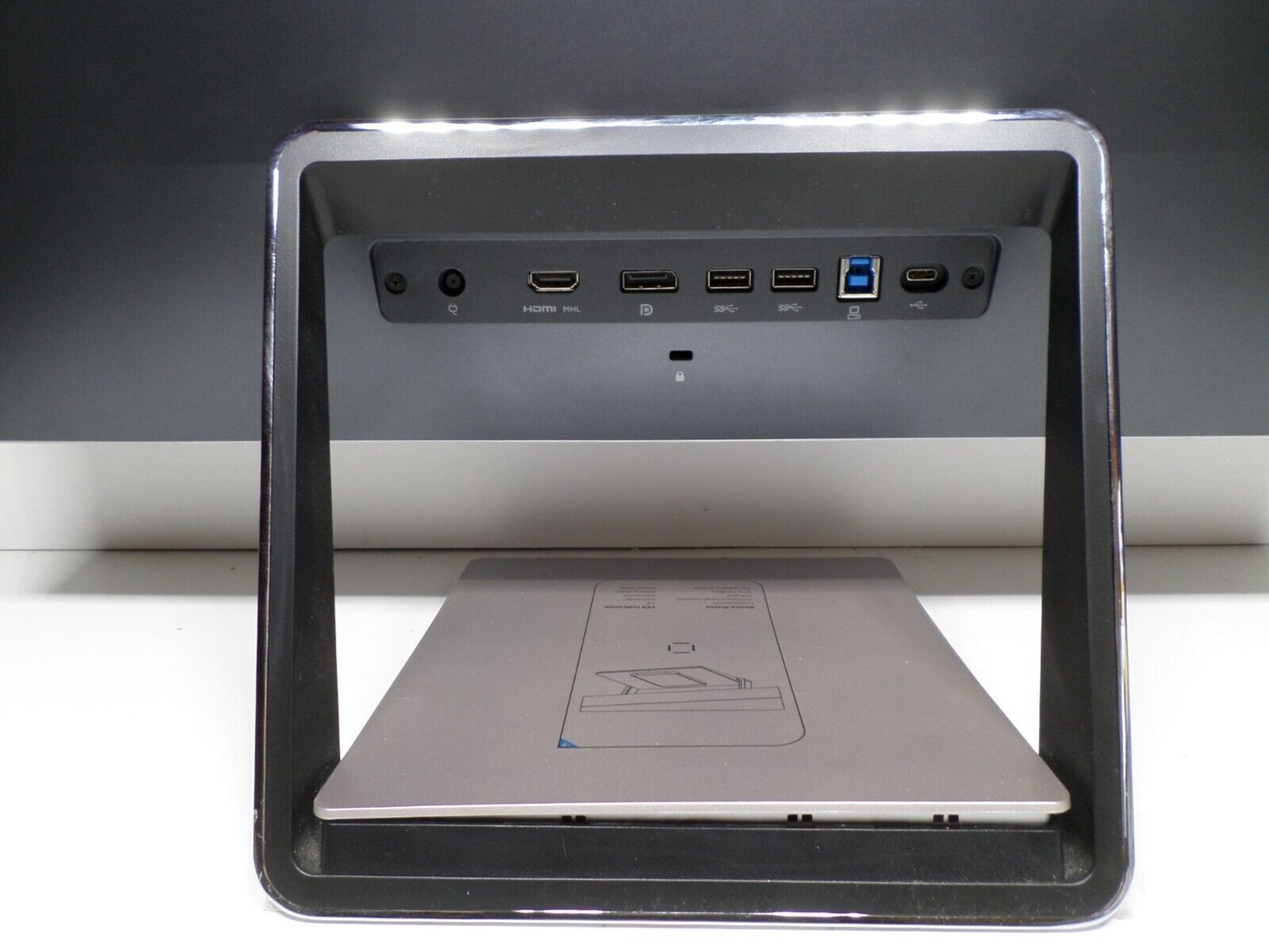 HP EliteDisplay S240uj 23.8 Inch 2560 x 1440 Widescreen LED Monitor