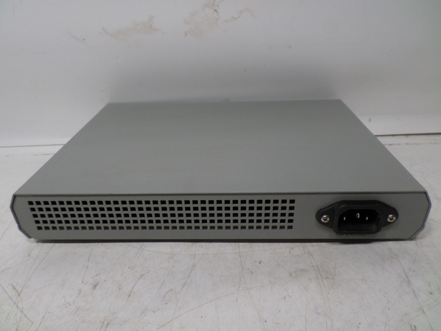 Allied Telesis AT-GS910/16 Gigabit Unmanaged Network Switch with Power Cord