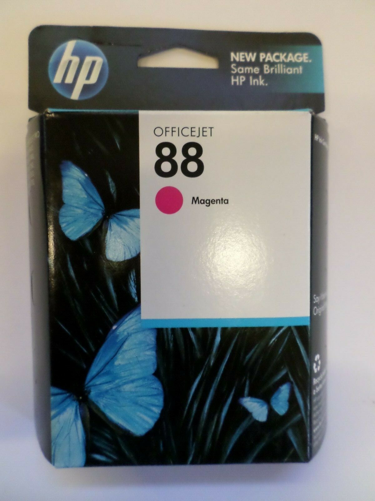 Lot of 18 HP 88 OEM Cyan Yellow, Black Magenta, Ink Cartridges EXPIRED 2011 2012